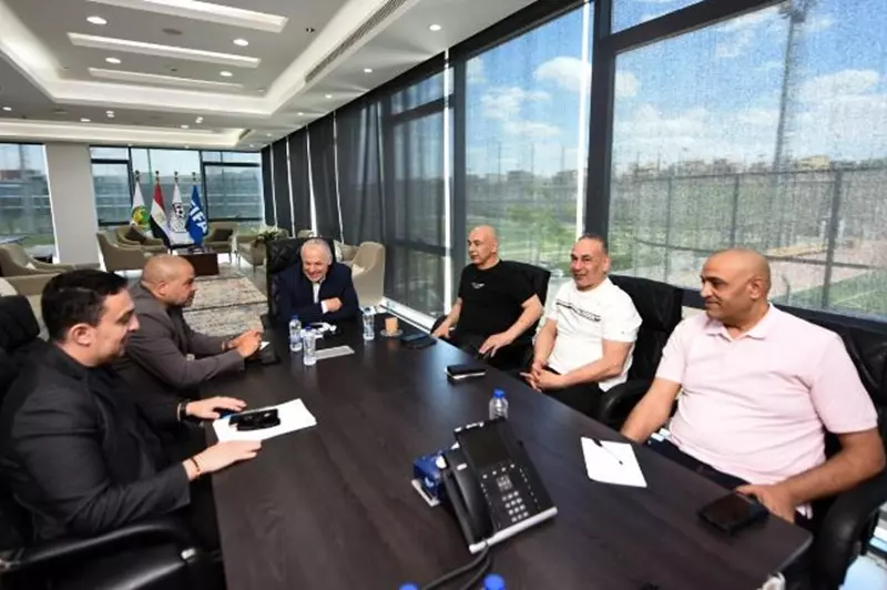 أبو ريدة وجهاز المنتخب